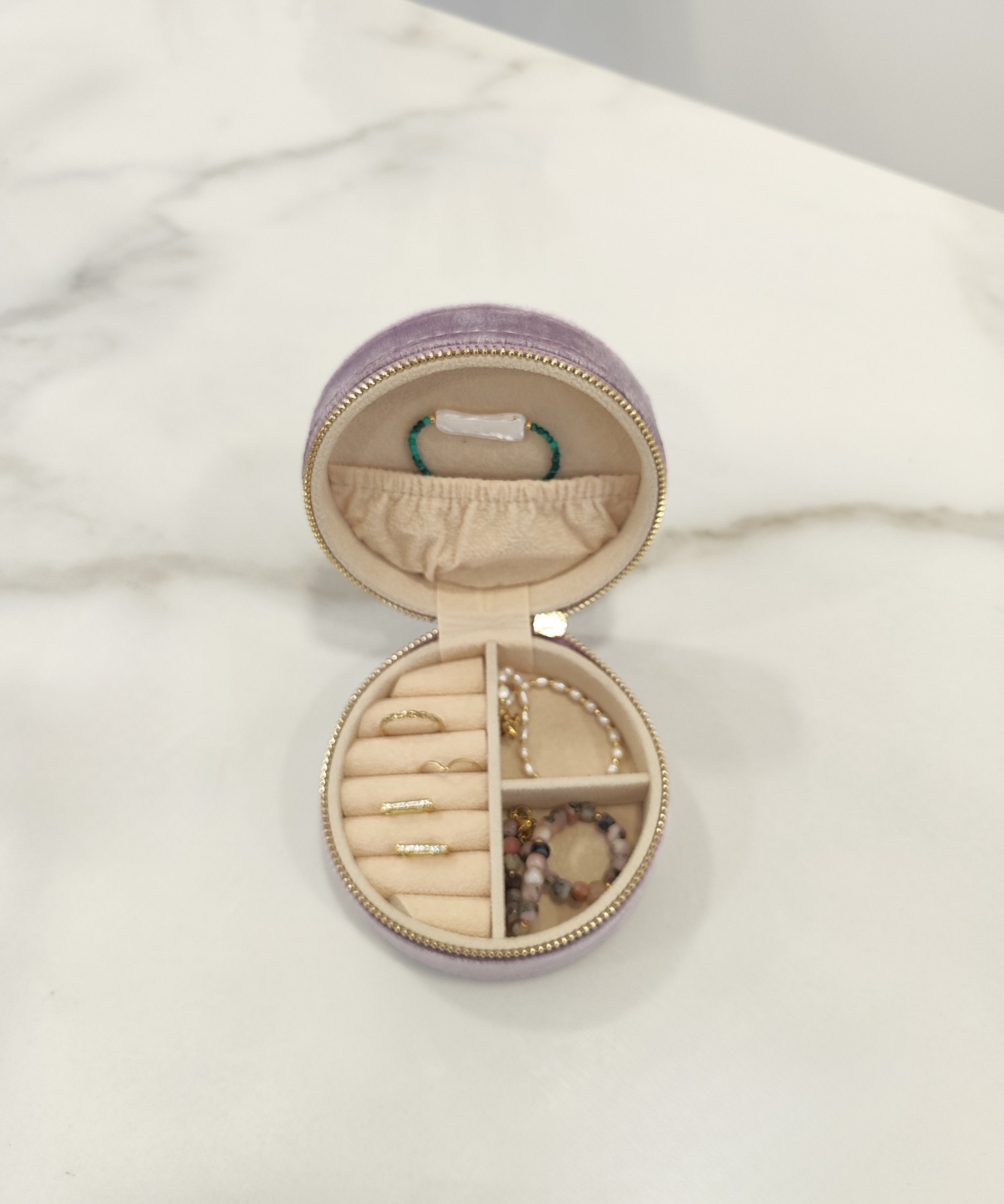 VELVET JEWELRY BOX - round & purple