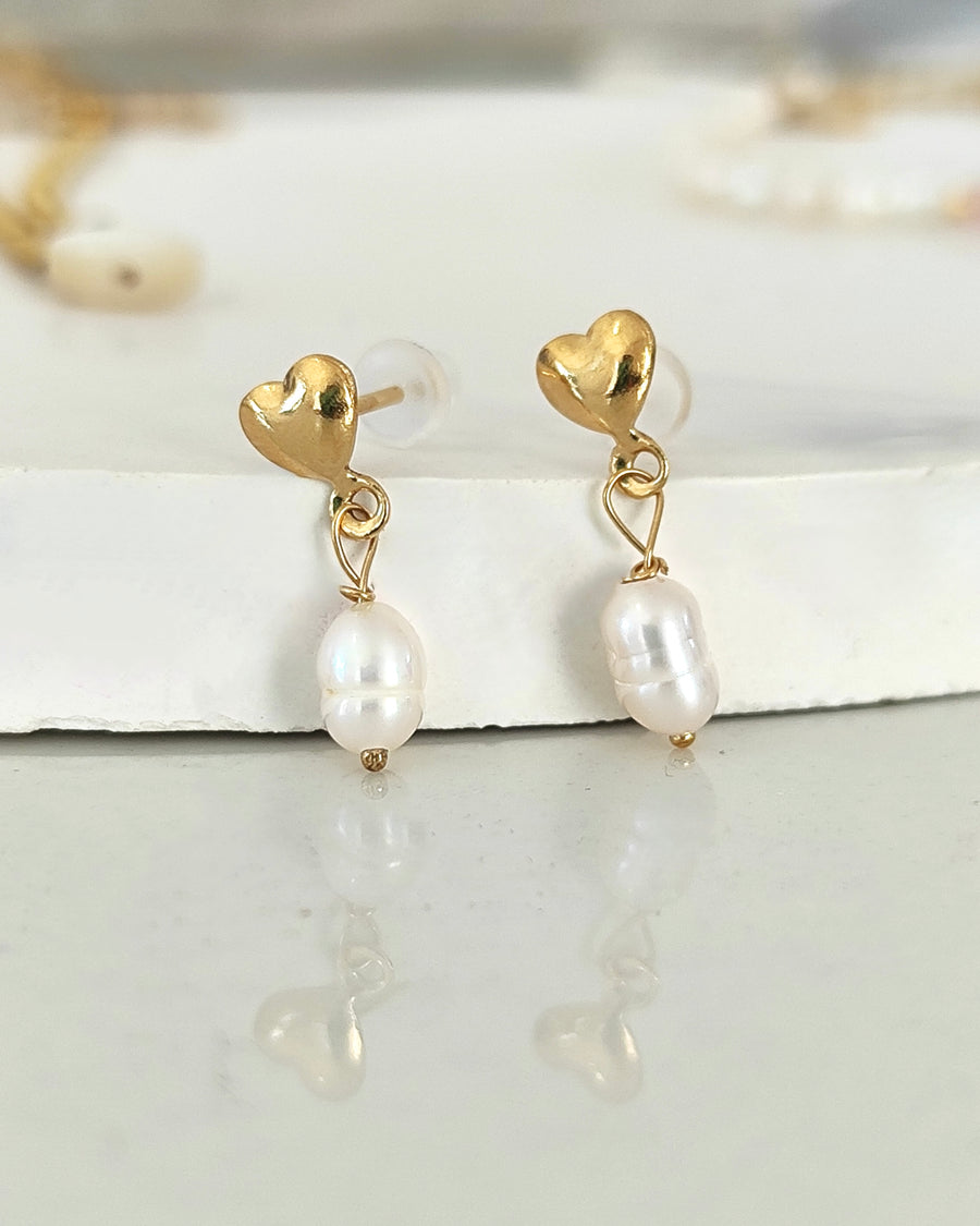 HEART PEARL studs