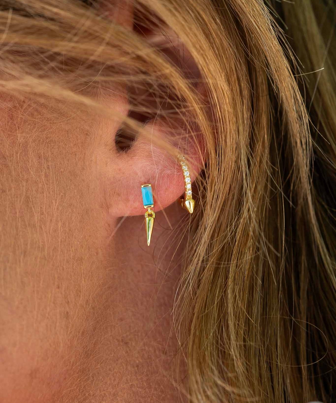VICTORIA studs