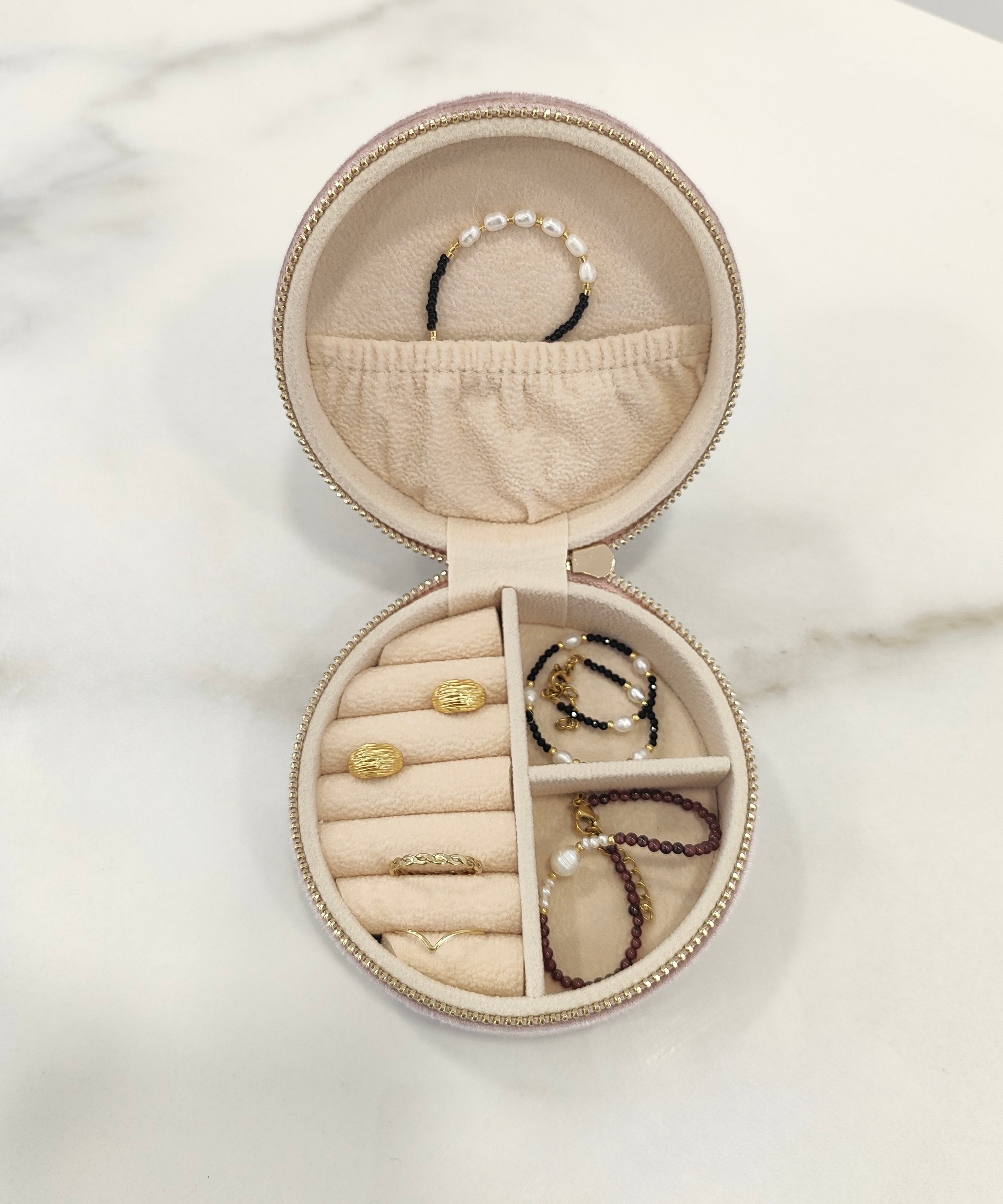 VELVET JEWELRY BOX - round & pink