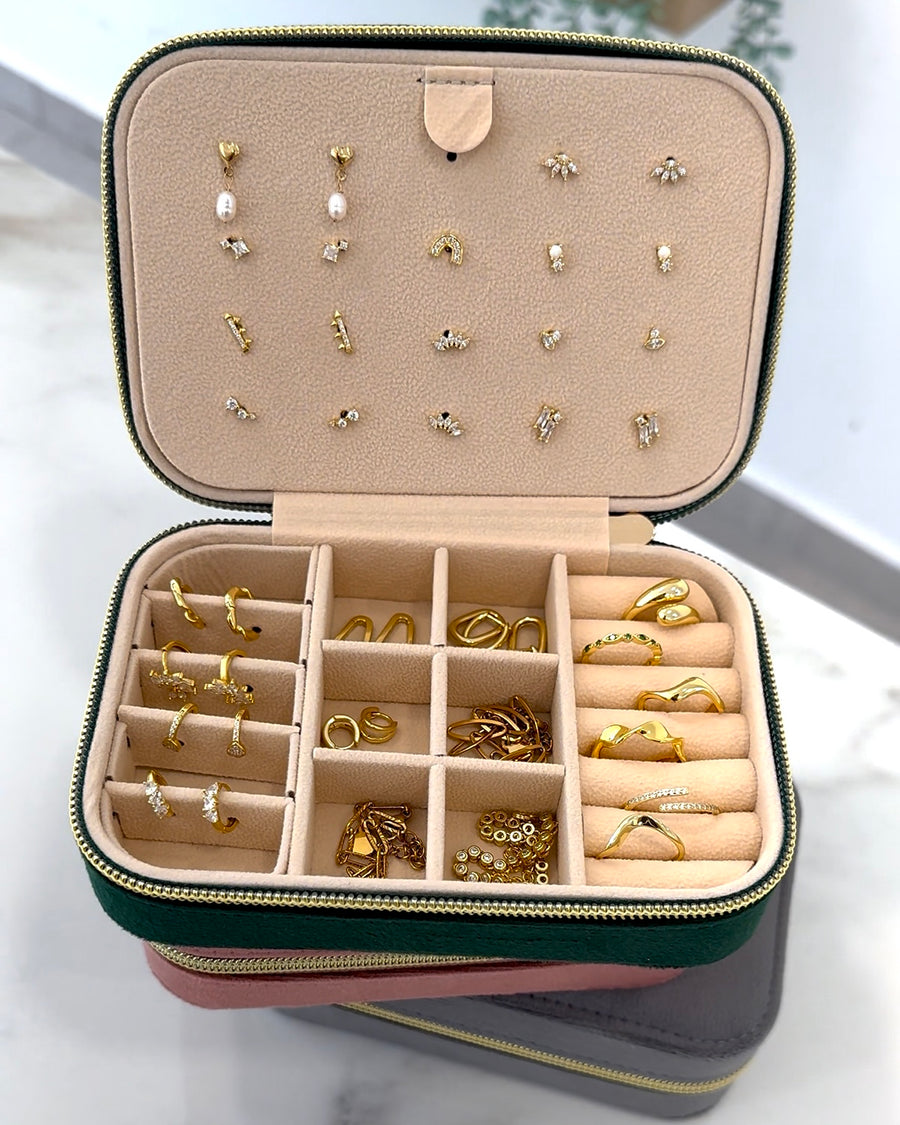 VELVET JEWELRY BOX - rectangle & green