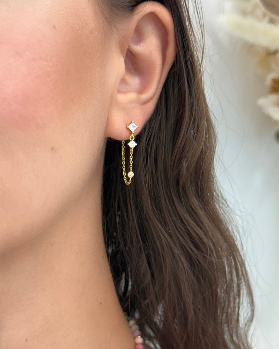 DARIA chain studs