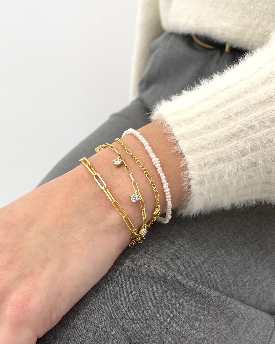 Figaro chain bracelet